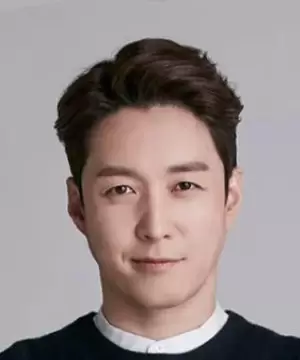 Shim Hyung Tak