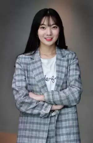 Lee Jin Na