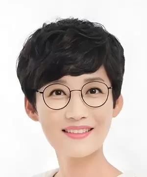 Paeng Hyun Sook