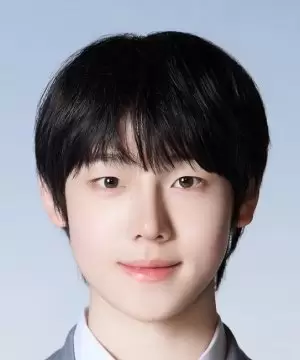 Kim Si Hwan