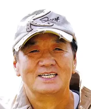 Yun Kyu Jin