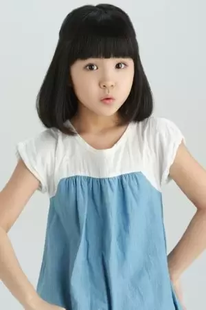 Yoon Song Yi