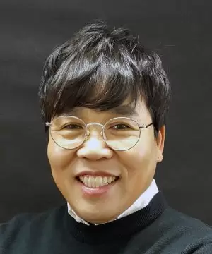 Jung Eun Pyo