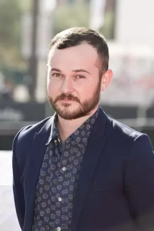 Daniel Henshall