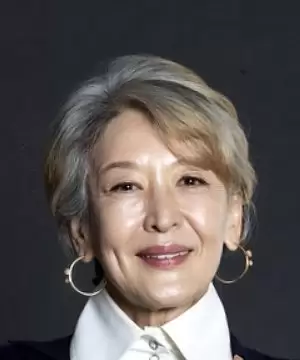 Yoon Seok Hwa