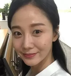 Heo Yoo Ri
