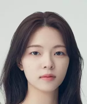 Jo Yoo Jung