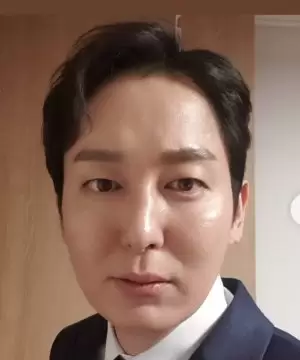 Lee Dong Jin