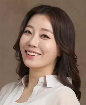 Park Eun Young