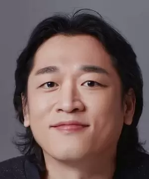 Yoon Deuk Bi