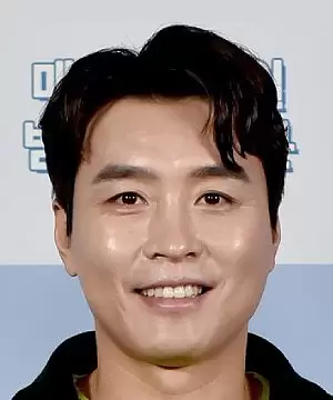 Lee Dong Gook