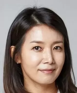 Yoon Ji Sook