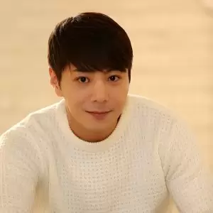 Shin Suk Min