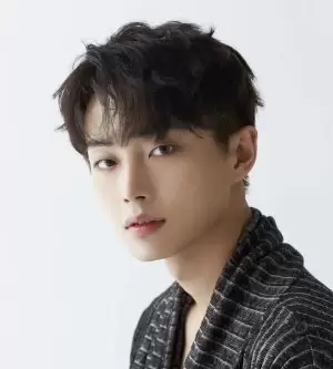 Jin Long Guo
