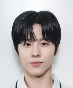 Kim Woo Seok