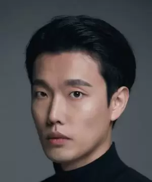Kim Hee Su
