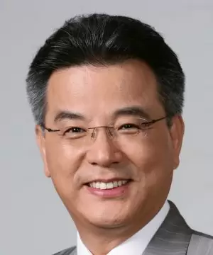 Kang Suk Woo