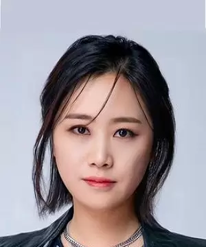 Kang Sung Hee