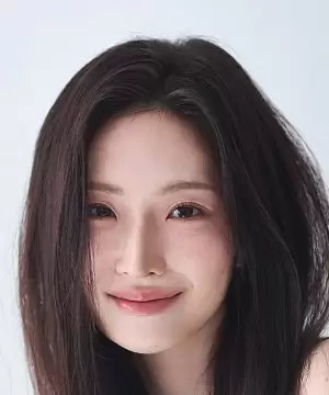 Yoo Su Yeon