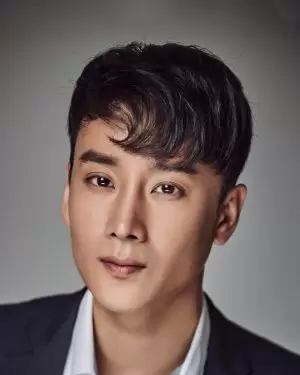 Jung Hwan