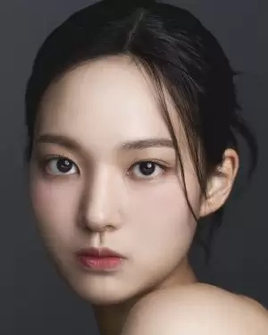 Lee Yoon Seo