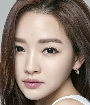 Yoon Song Ah