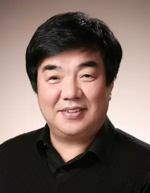 Kang In Duk
