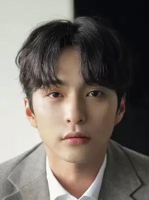 Lee Yong Joon