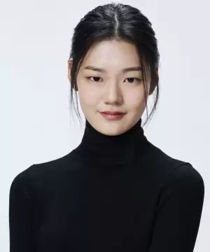 Yoo Chae Hui