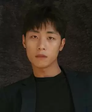 Yoo Seung Min