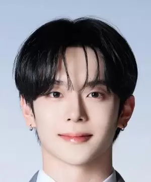 Yoo Kang Min