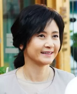 Lee Moon Hee