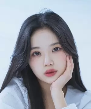 Kim Yoo Min
