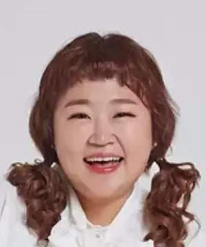 Hong Yoon Hwa