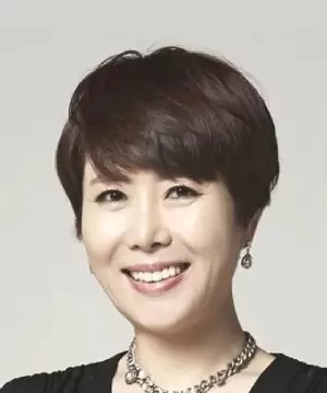 Yoon Young Mi