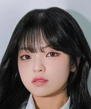 Song Ji Woo