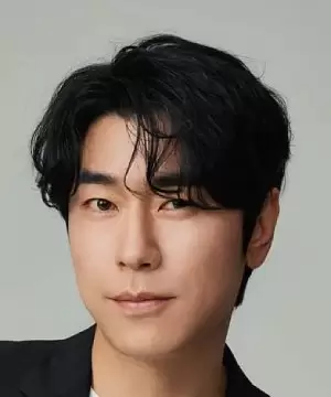 Lee Si Eon