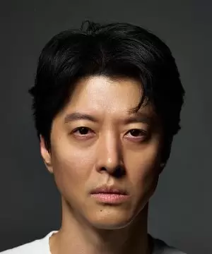 Lee Dong Gun