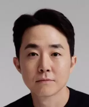 Yoon Jung Wook