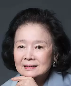 Yoon Jeong Hee