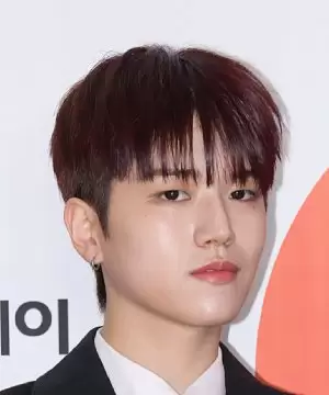 Ri Woo