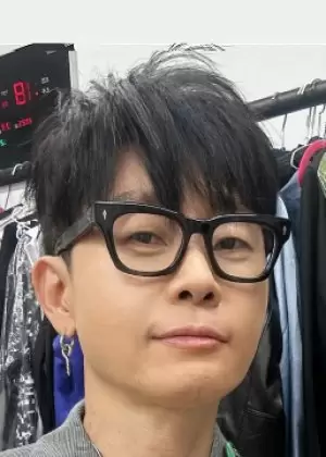 Lee Seung Hwan