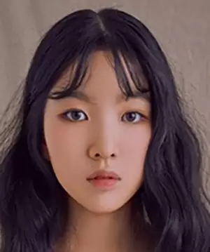 Yoon Seo Jin