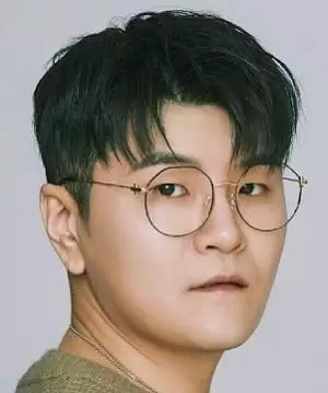Shin Yong Jae