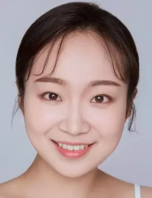 Shin Chae Young