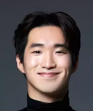 Bag Jeong Min