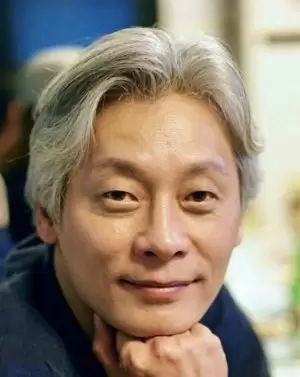Lee Hwang Ui