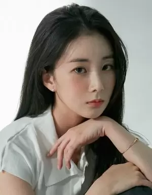 Lee Yun Ji