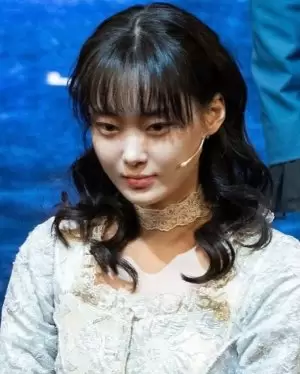 Yoo Yu Jin
