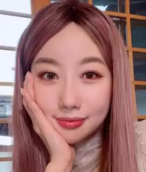 Kong La Hee